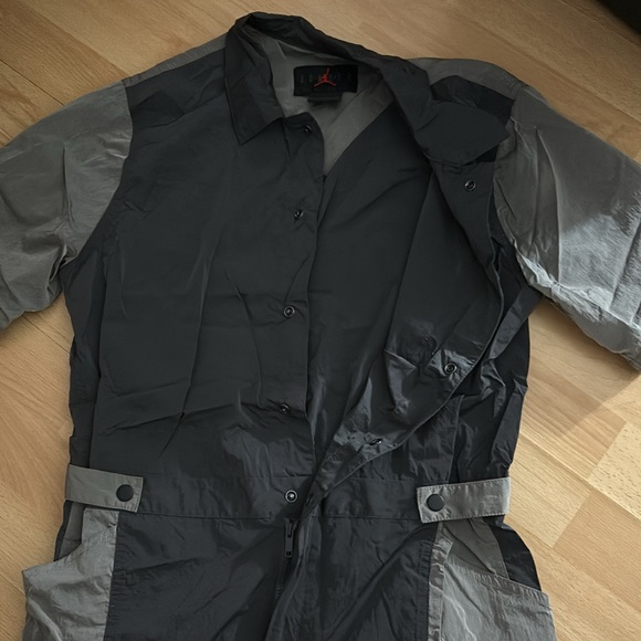 Jordan Air NWOT - Picture 2 of 13